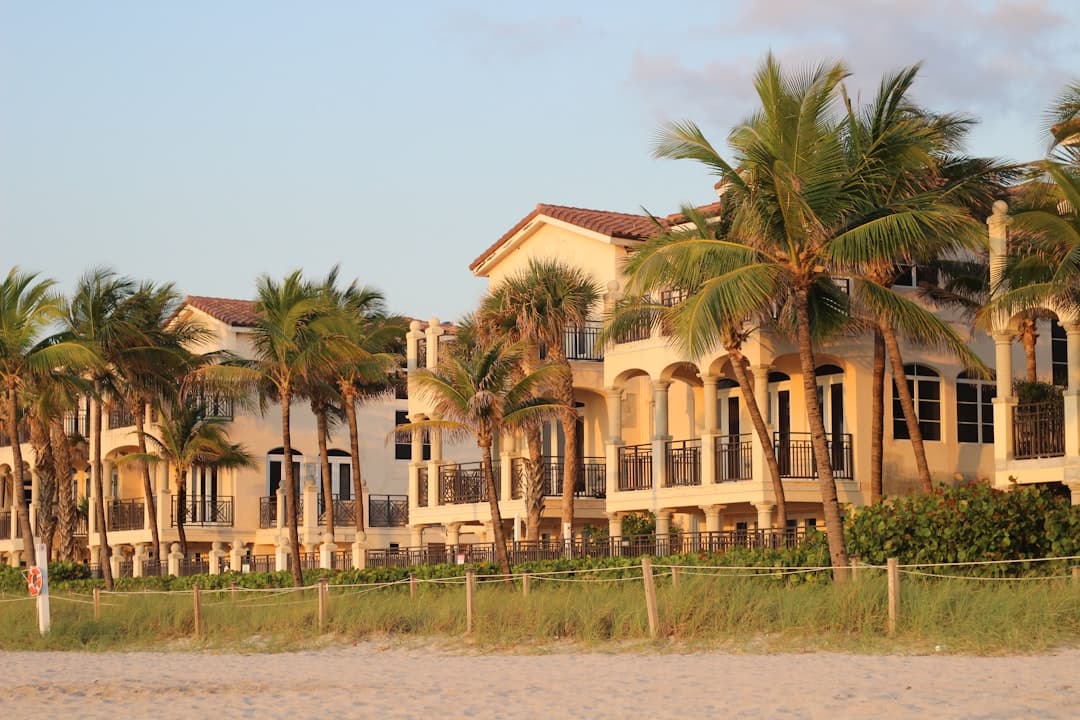North End Lakefront Estate at 635 Crest Road Sells for $57 Million in Private Deal